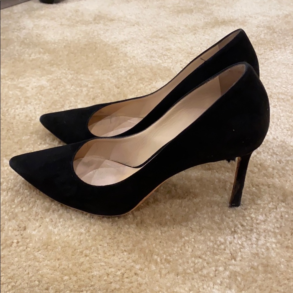 Almost New Jimmy Choo Romy. Never worn outdoors.